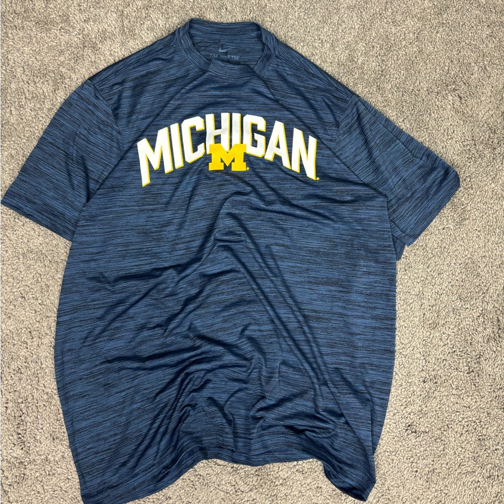 Nike dri fit u of m michigan air jordan tshirt‎